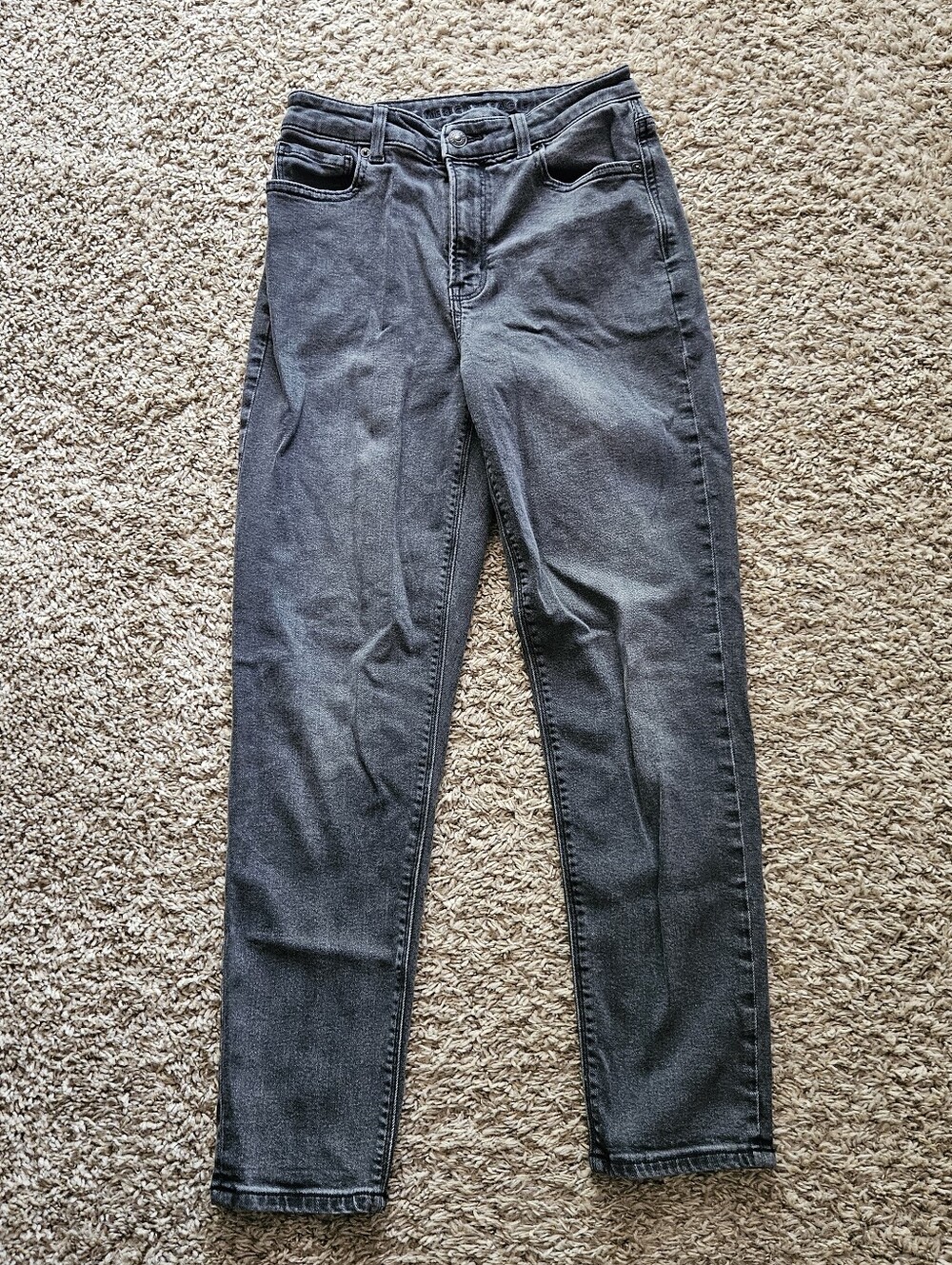 American Eagle Outfitters Women's Faded Black Skinny Mom Jean Size 2